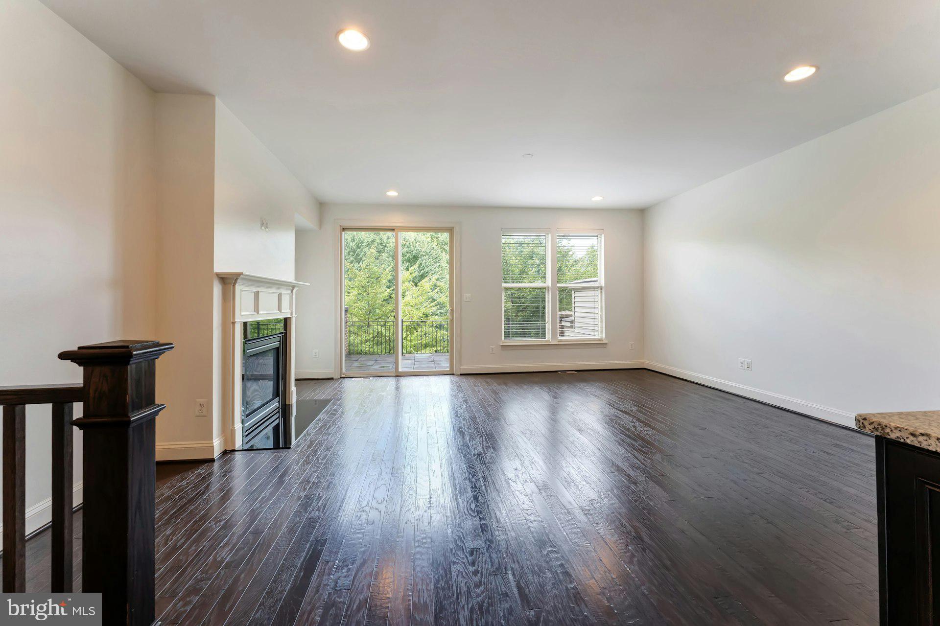 22816 Goldsborough Ter