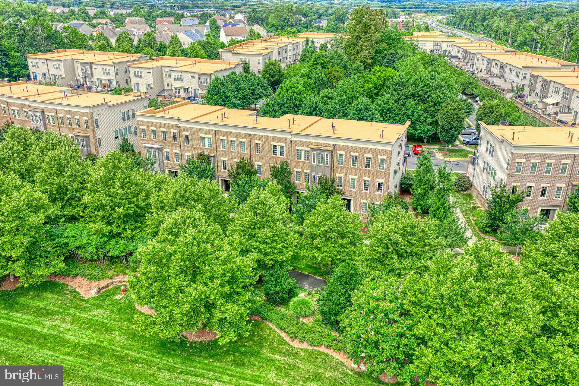 22816 Goldsborough Ter