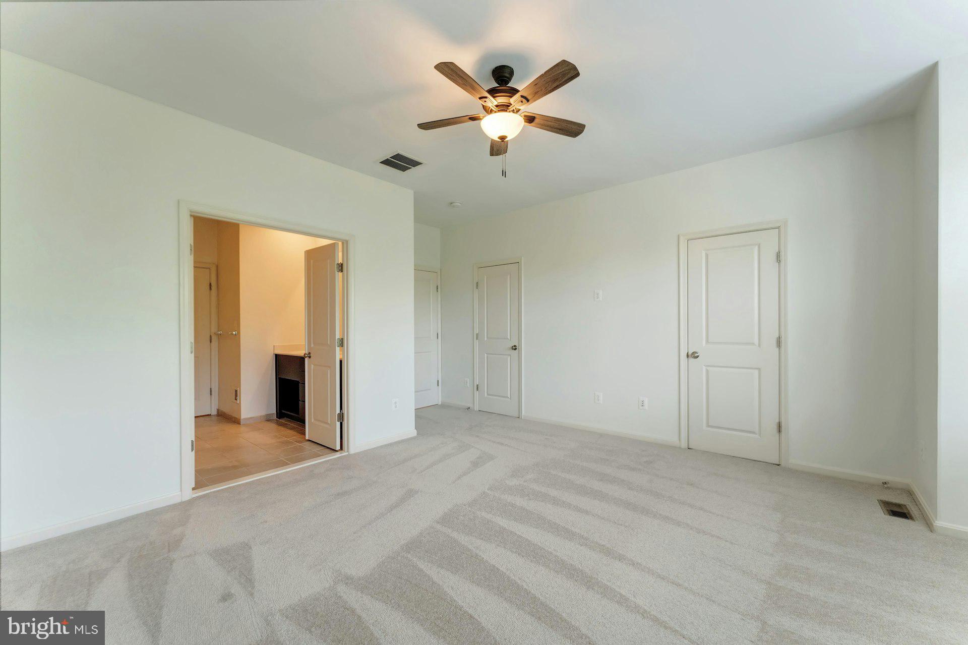 22816 Goldsborough Ter