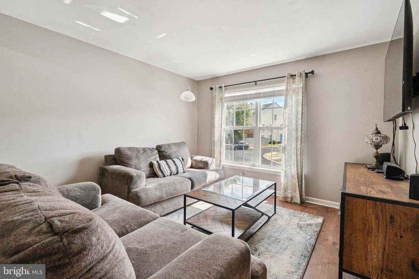17363 Avion Sq