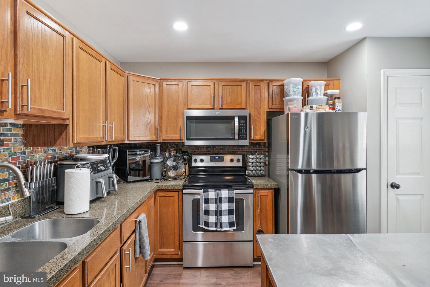 17363 Avion Sq