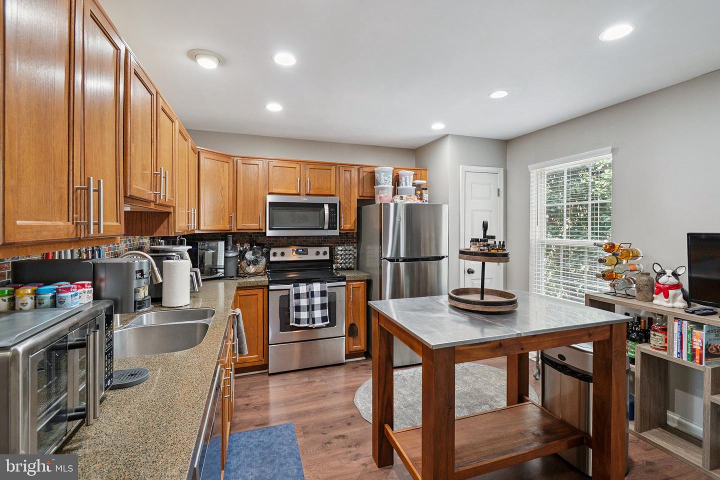 17363 Avion Sq