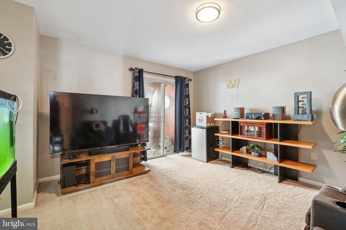 17363 Avion Sq