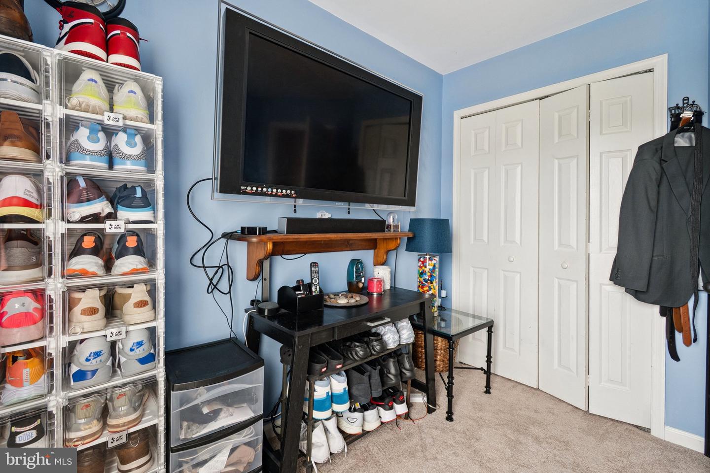 17363 Avion Sq