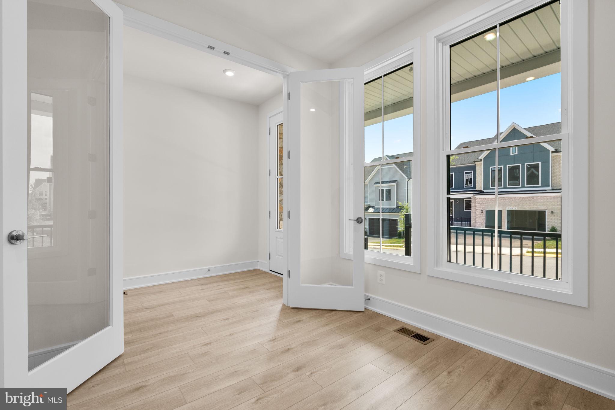 41883 Night Nurse Cir
