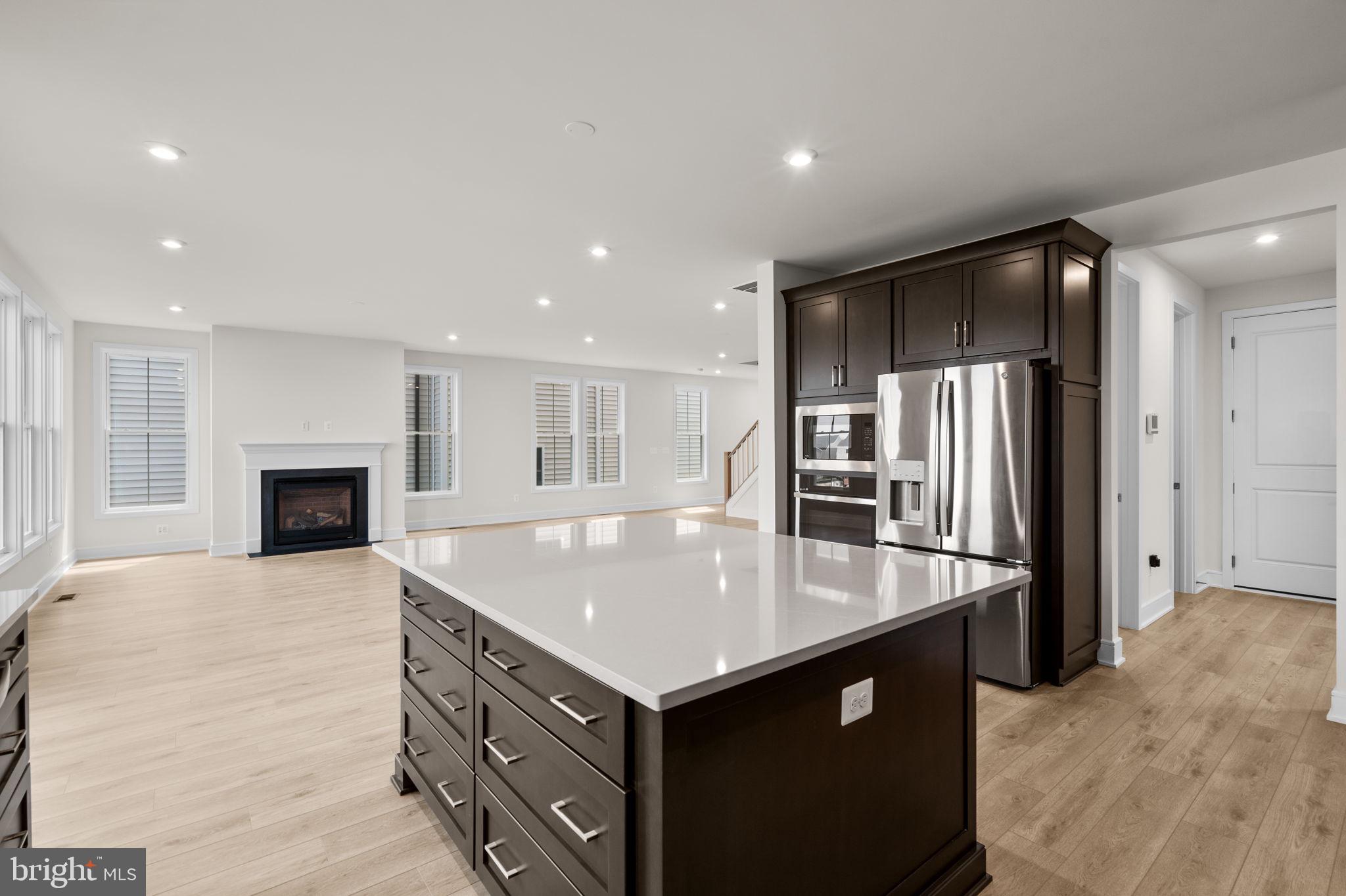 41883 Night Nurse Cir