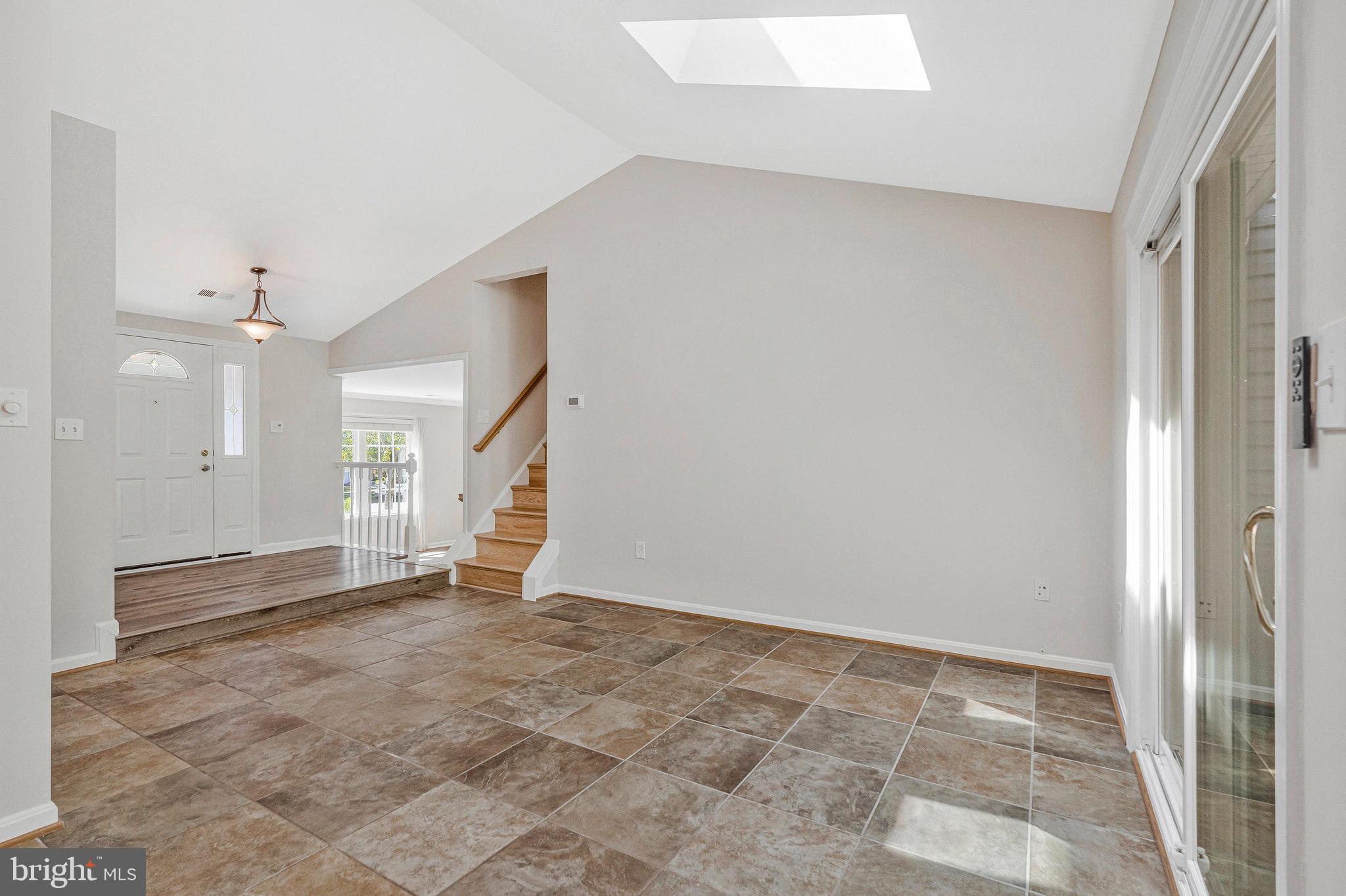 811 POTOMAC RIDGE COURT