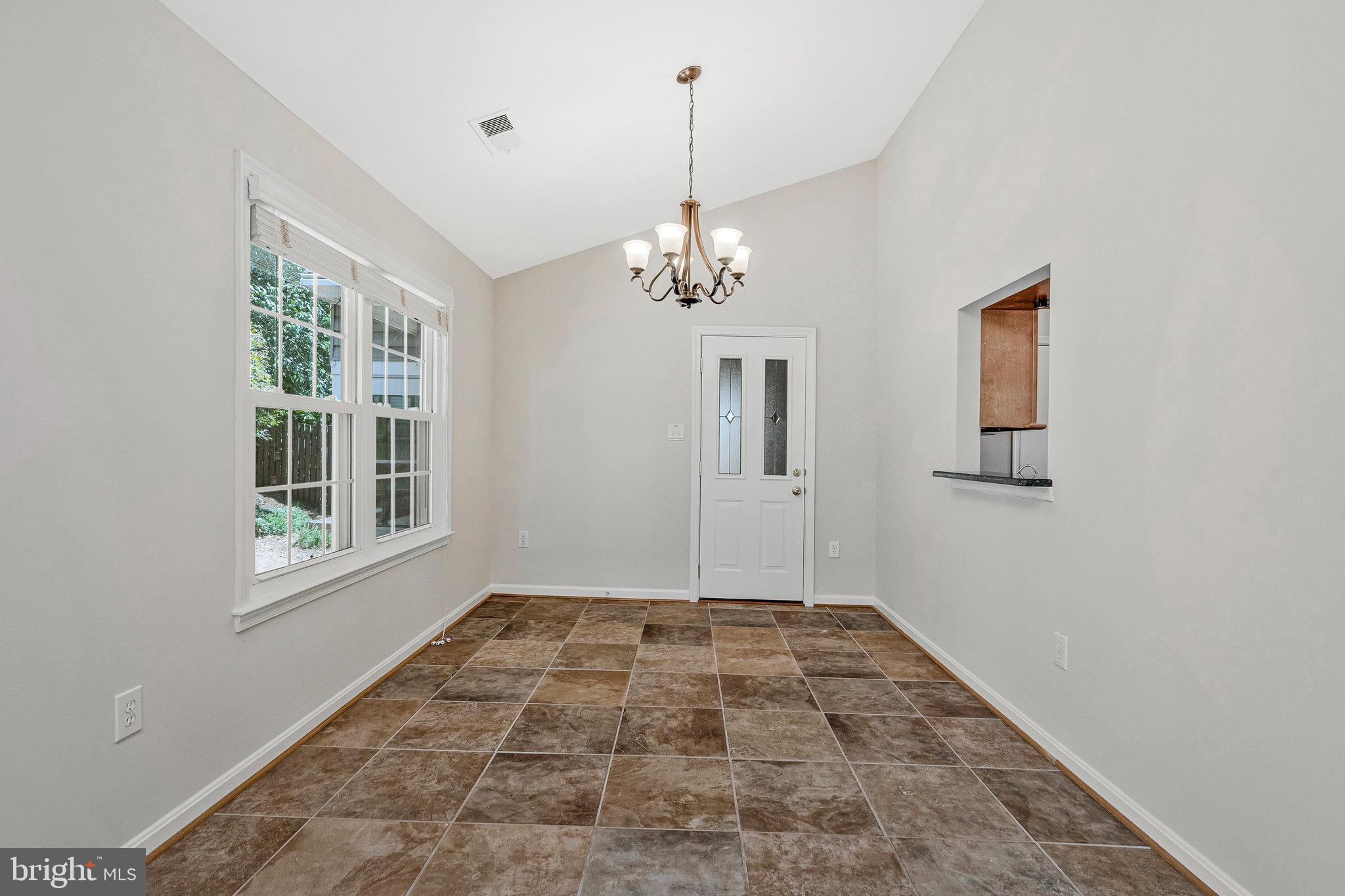 811 POTOMAC RIDGE COURT