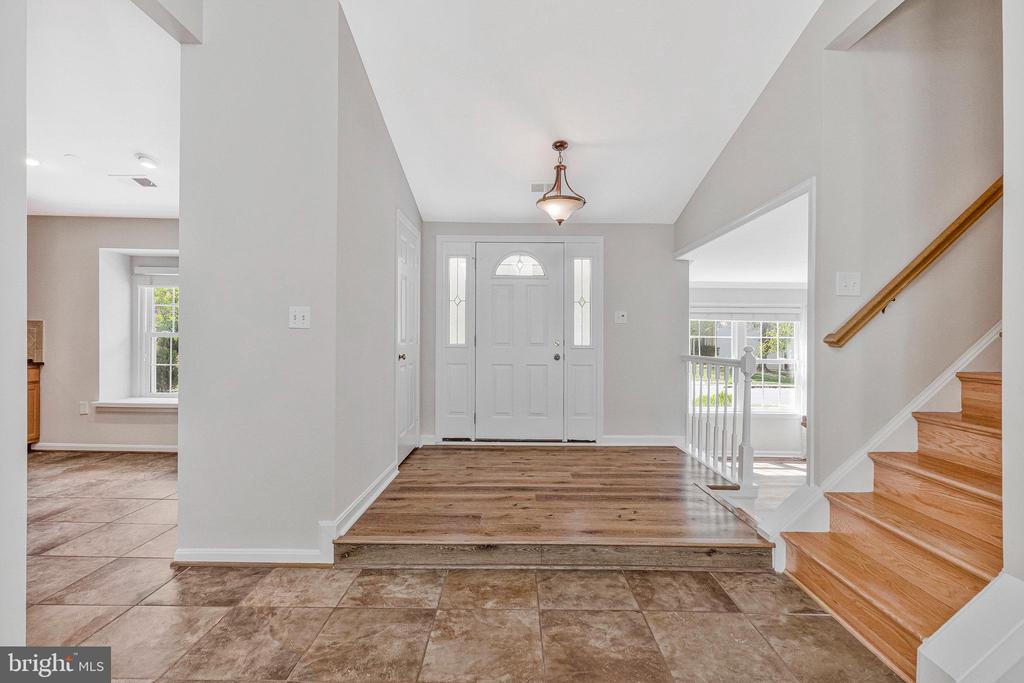 811 POTOMAC RIDGE COURT