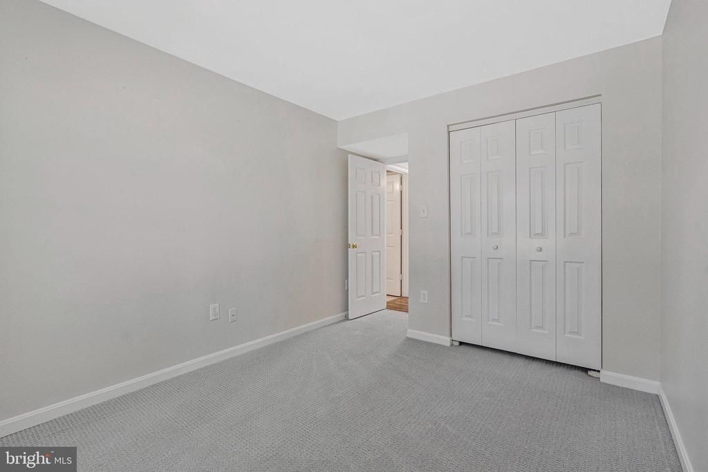 811 POTOMAC RIDGE COURT
