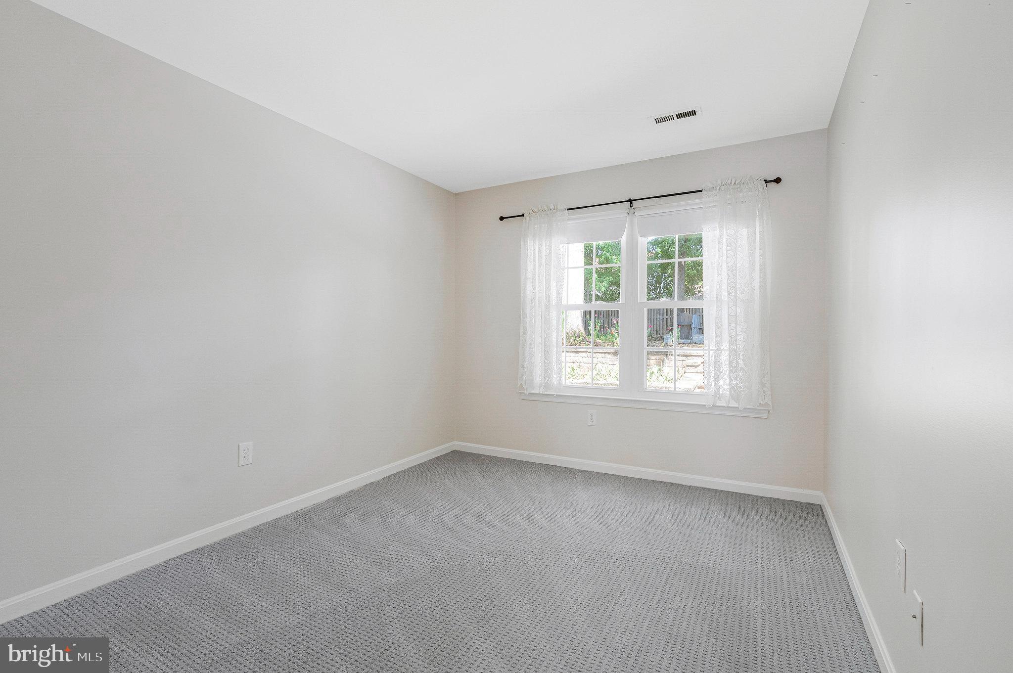 811 POTOMAC RIDGE COURT