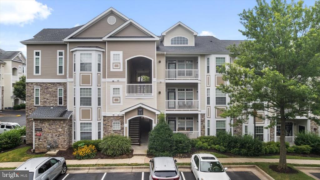 505 Sunset View Ter SE #304