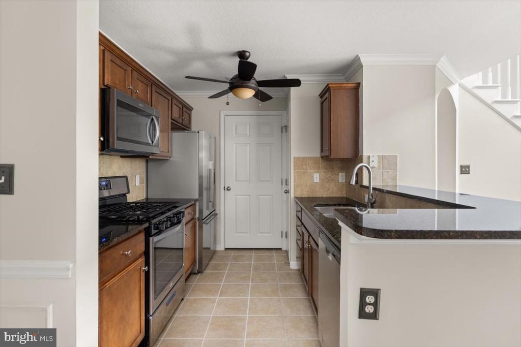 505 Sunset View Ter SE #304