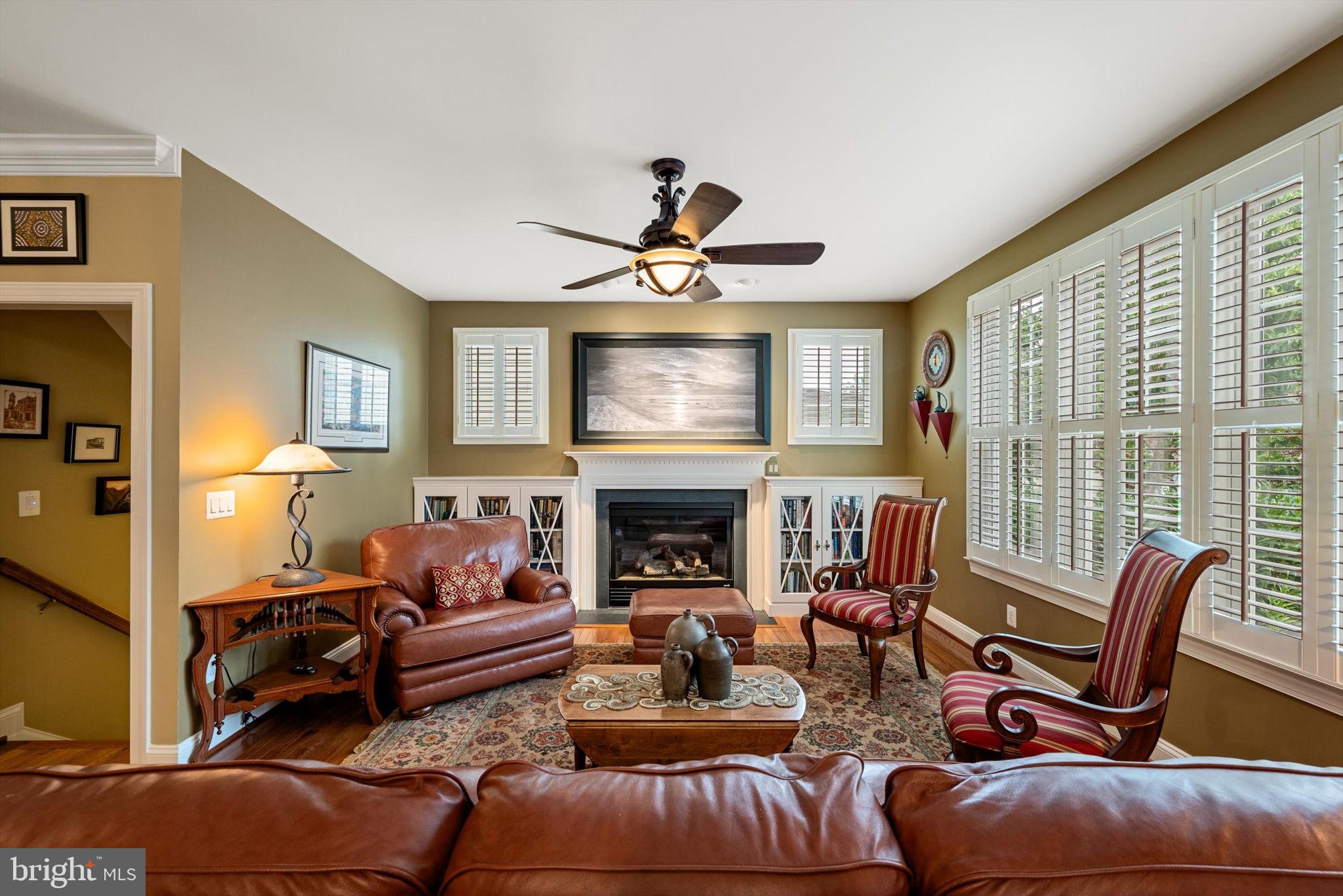 150 Amalfi Ct