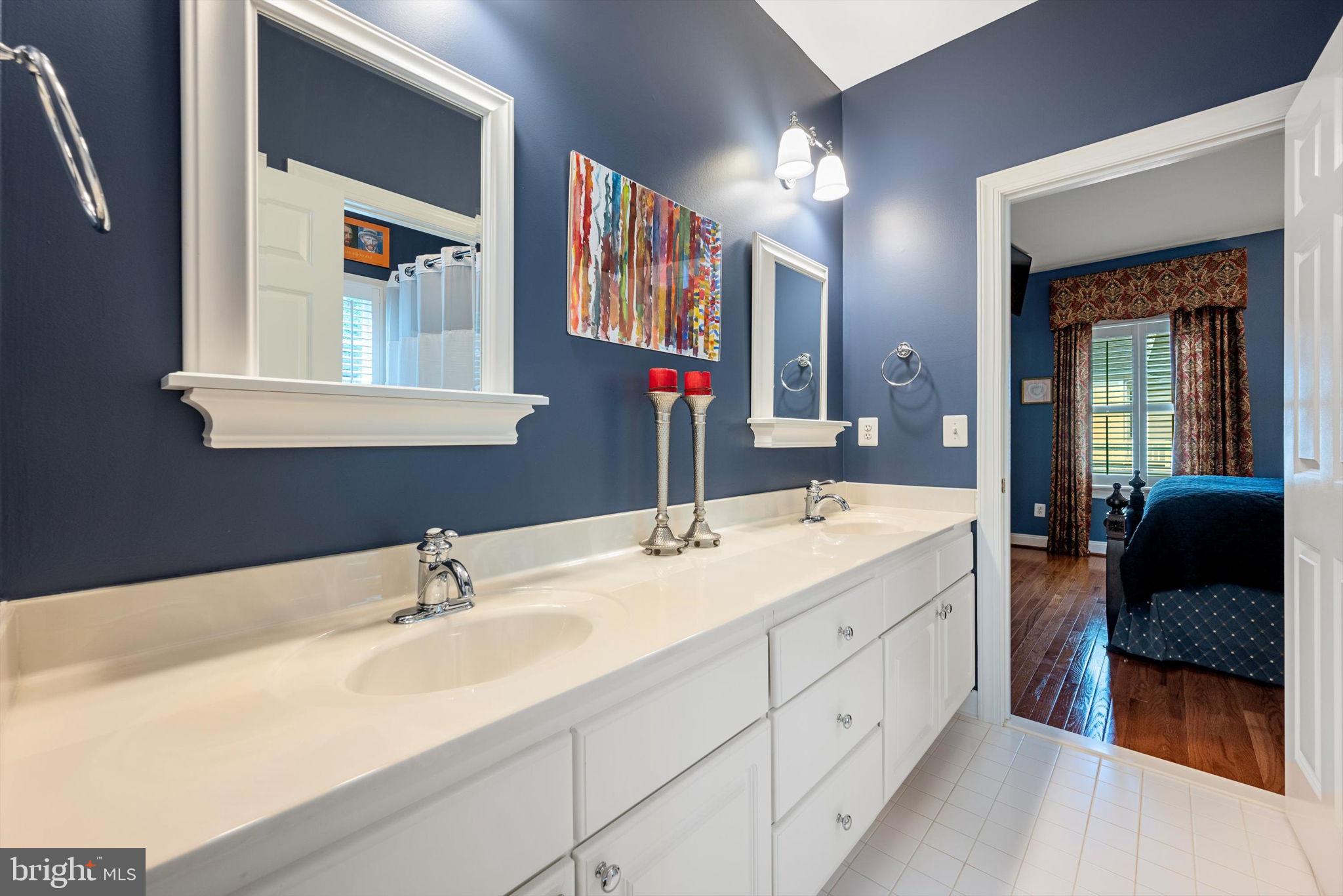 150 Amalfi Ct
