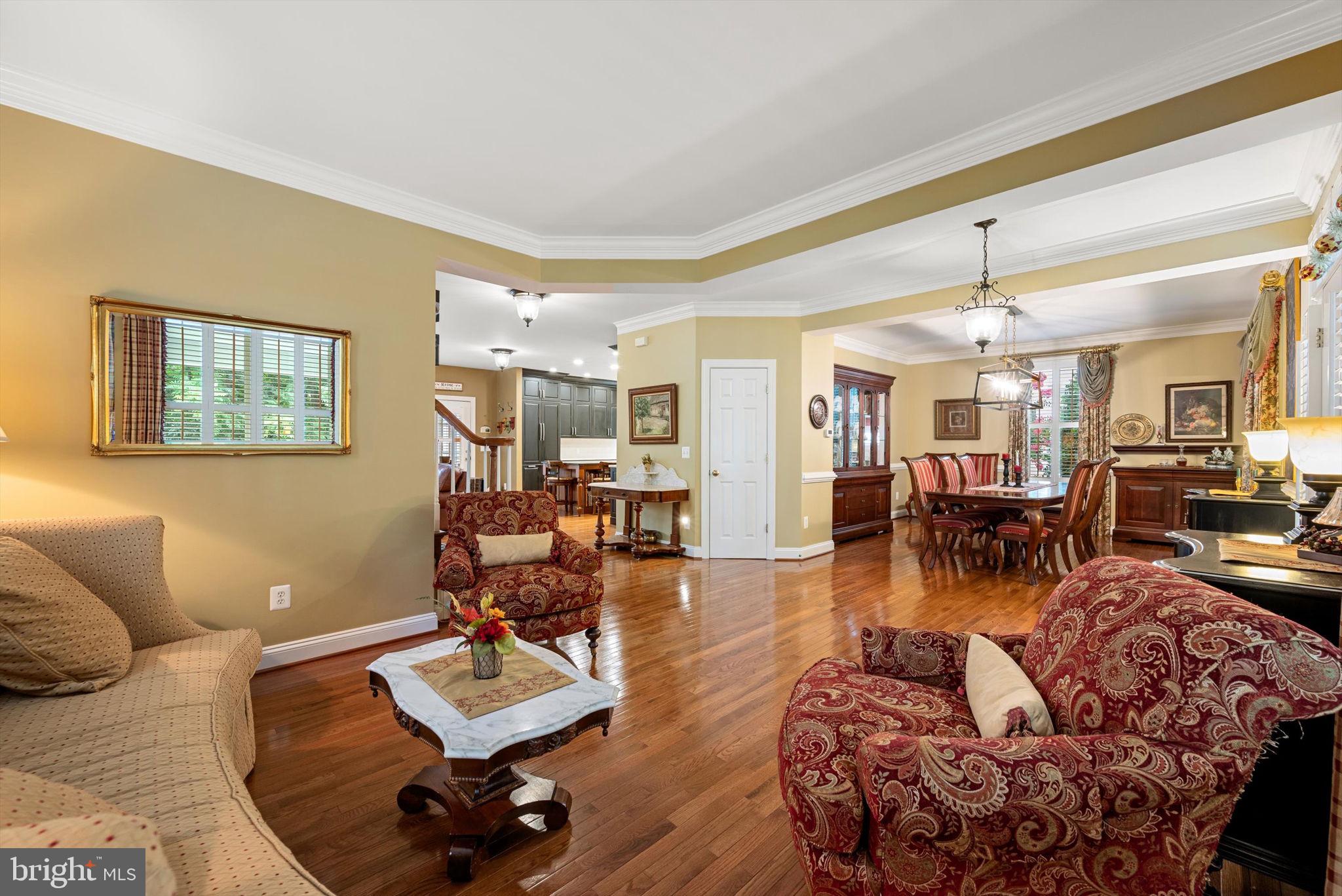 150 Amalfi Ct
