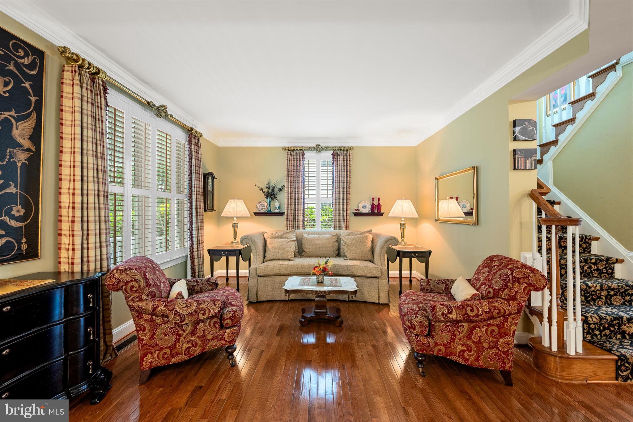 150 Amalfi Ct