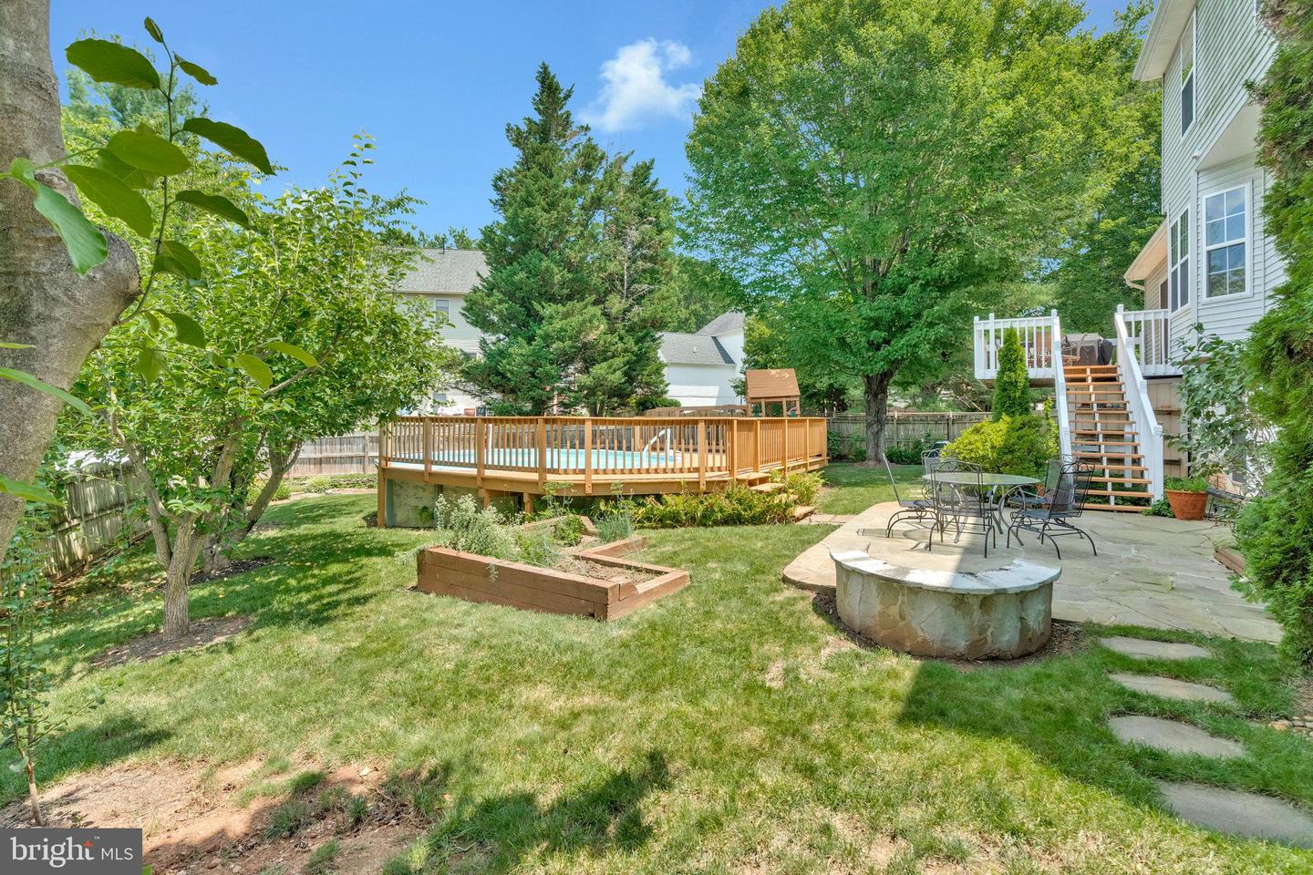 407 Tracy Ct NE