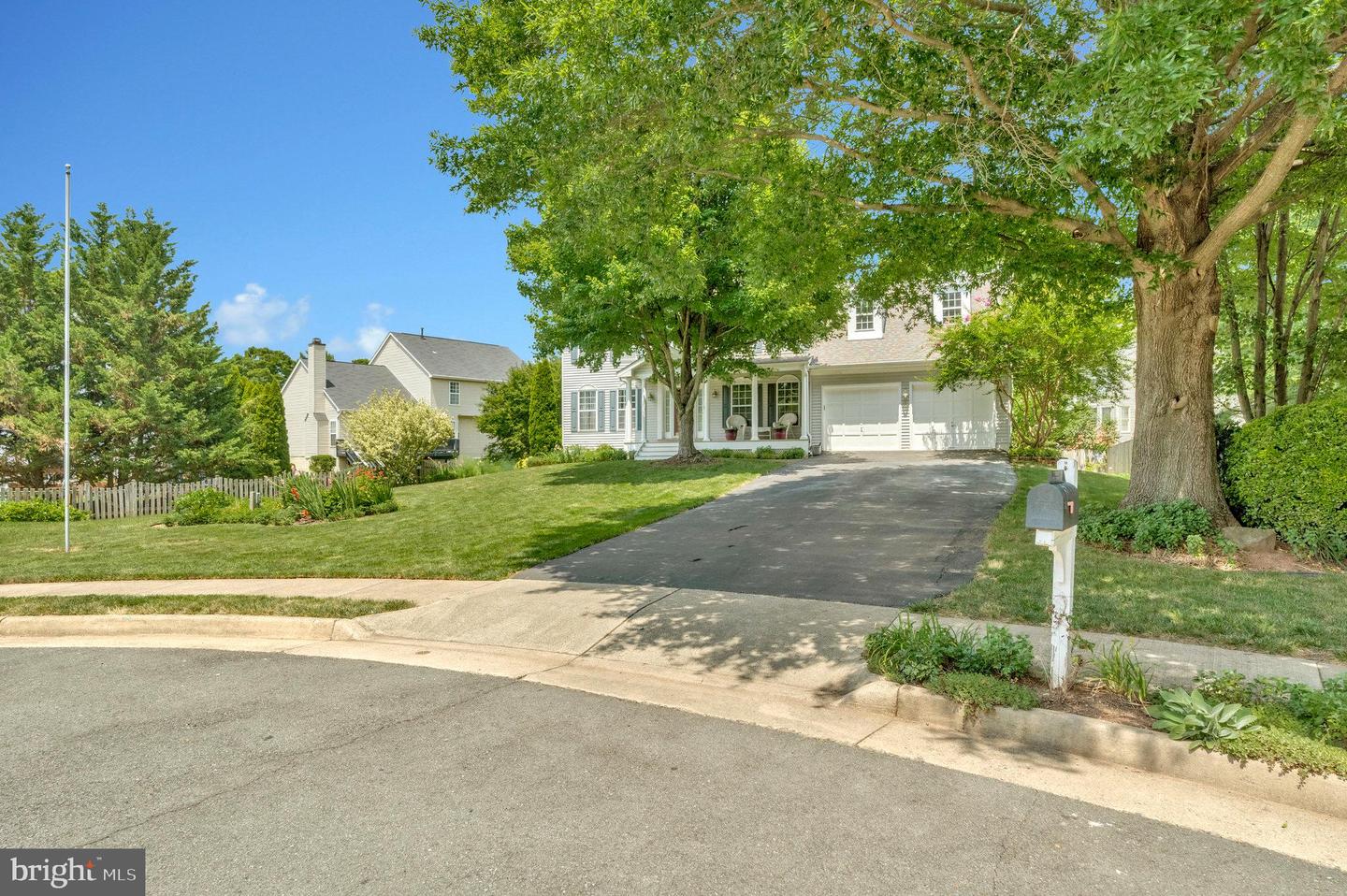 407 Tracy Ct NE