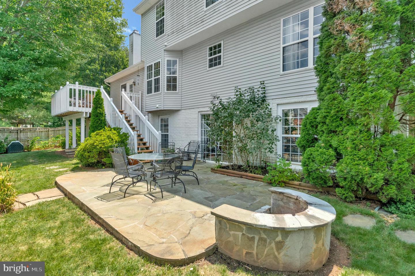 407 Tracy Ct NE