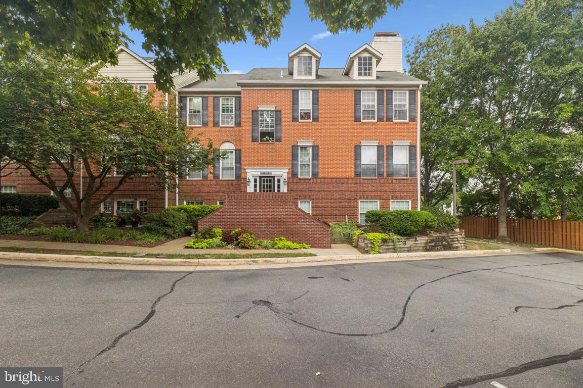 678 Gateway Dr SE #907