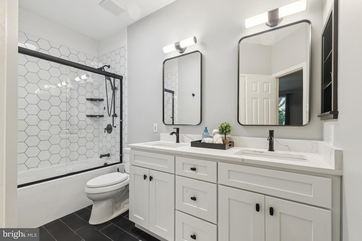 678 Gateway Dr SE #907