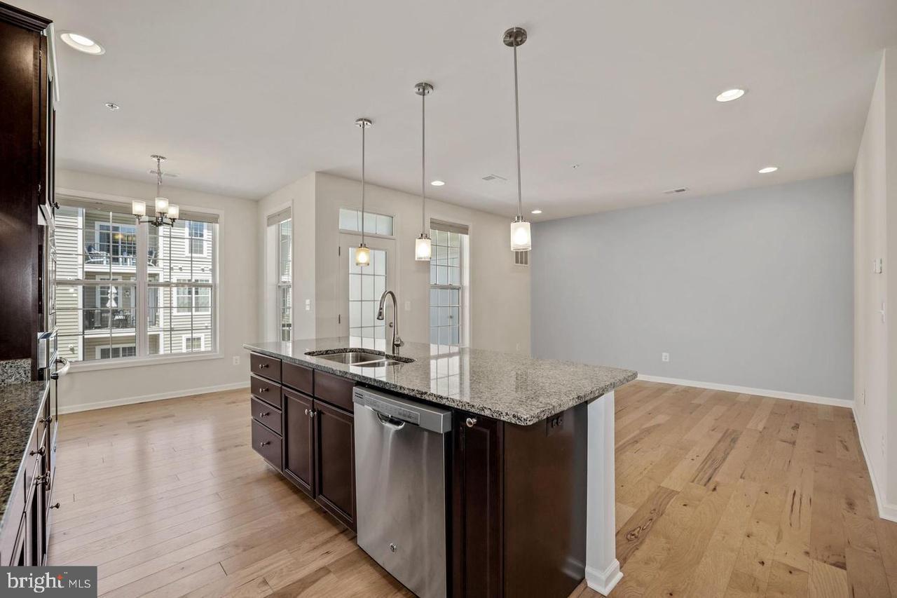 43144 THOROUGHFARE GAP TER