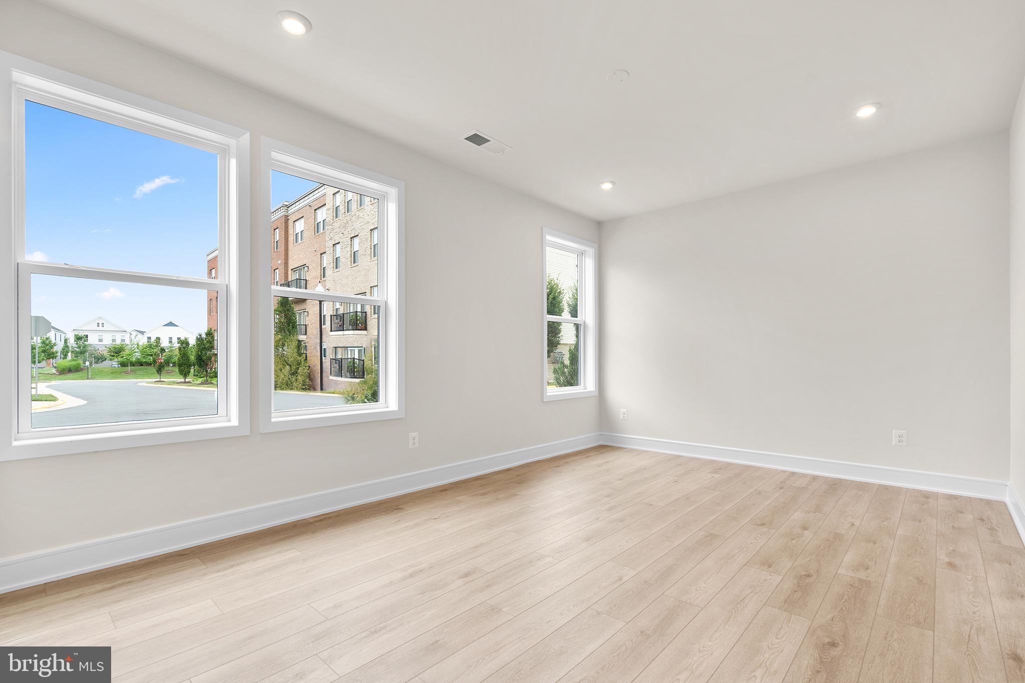 23640 Bolton Crescent Ter #13-105