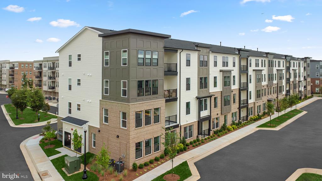 23640 Bolton Crescent Ter #13-105