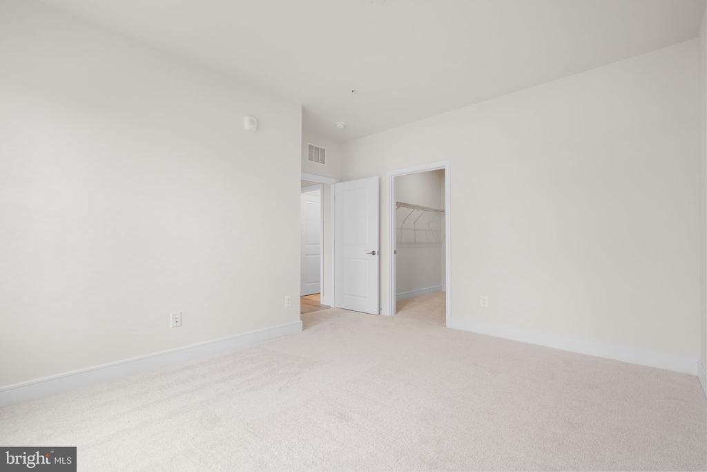 23640 Bolton Crescent Ter #13-105
