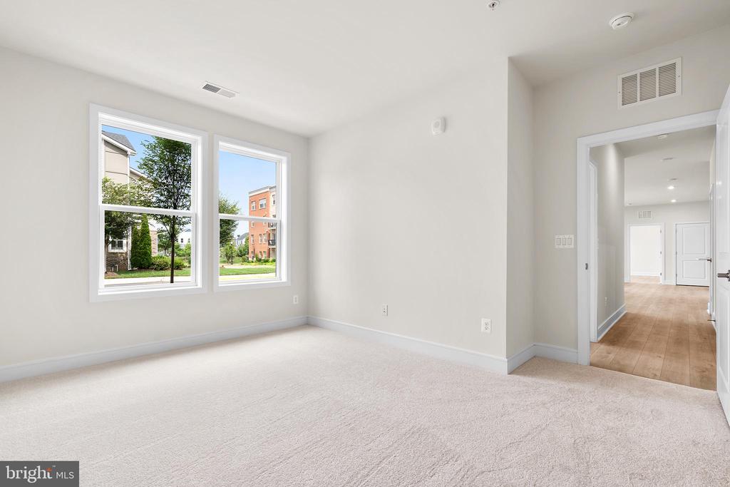23640 Bolton Crescent Ter #13-105
