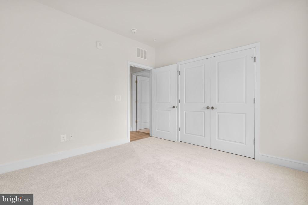 23640 Bolton Crescent Ter #13-105