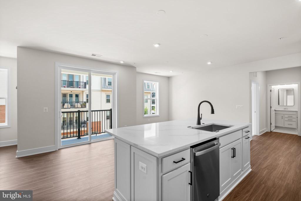 23640 Bolton Crescent Ter #13-302