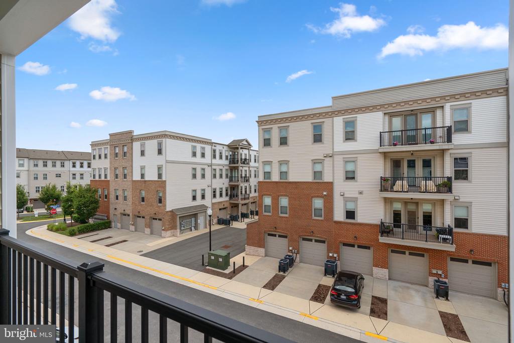 23640 Bolton Crescent Ter #13-302