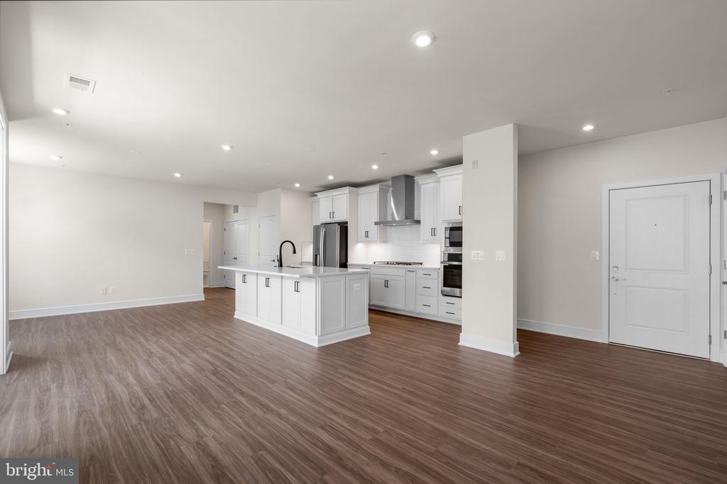 23640 Bolton Crescent Ter #13-302