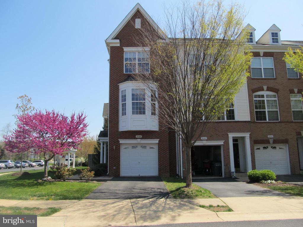 20460 GREYMONT TER