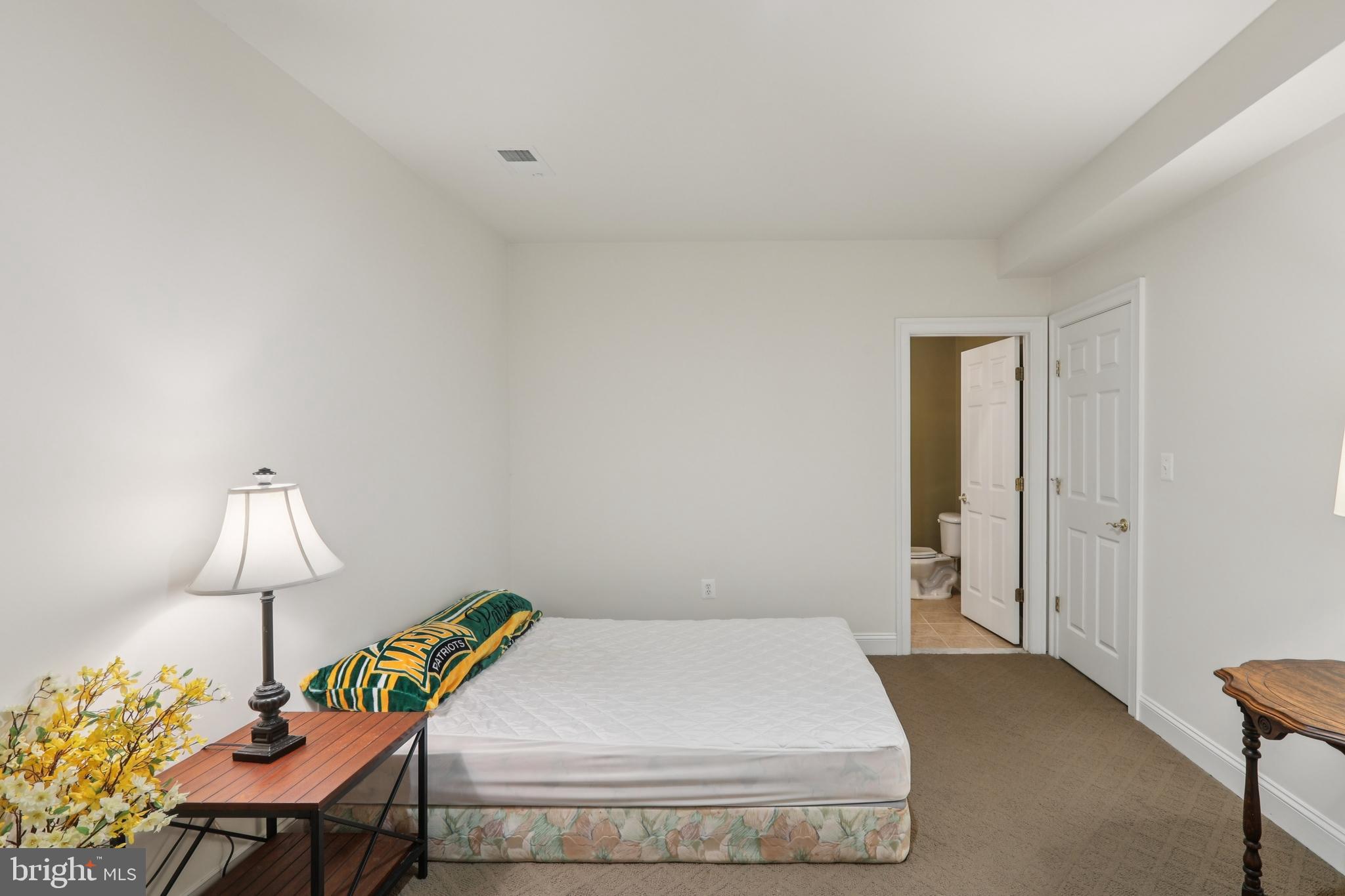 42804 APPALOOSA TRAIL COURT