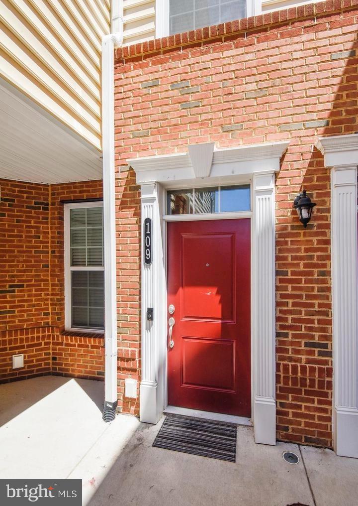 23225 MILLTOWN KNOLL SQ #109