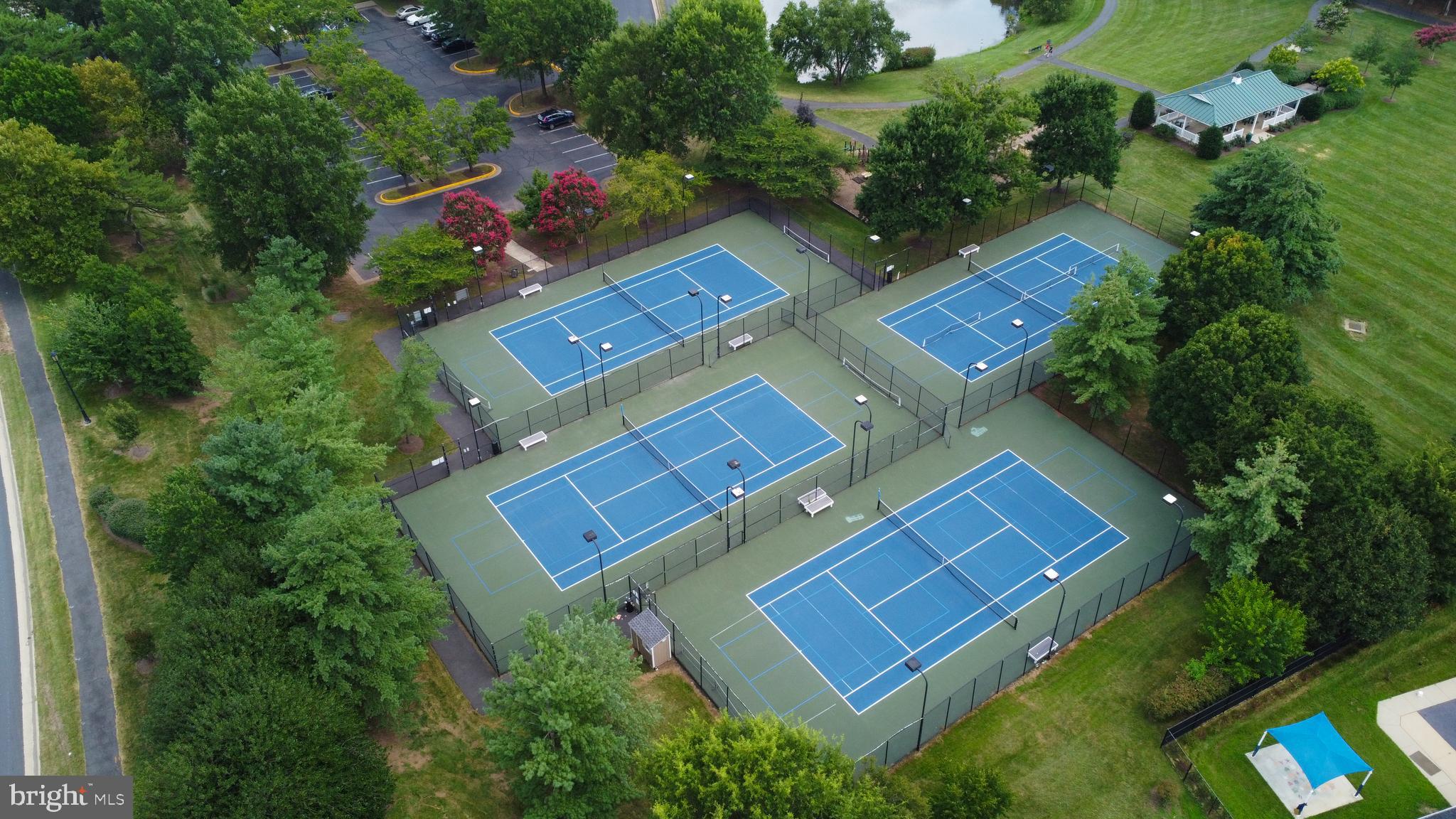 21116 Winding Brook Sq