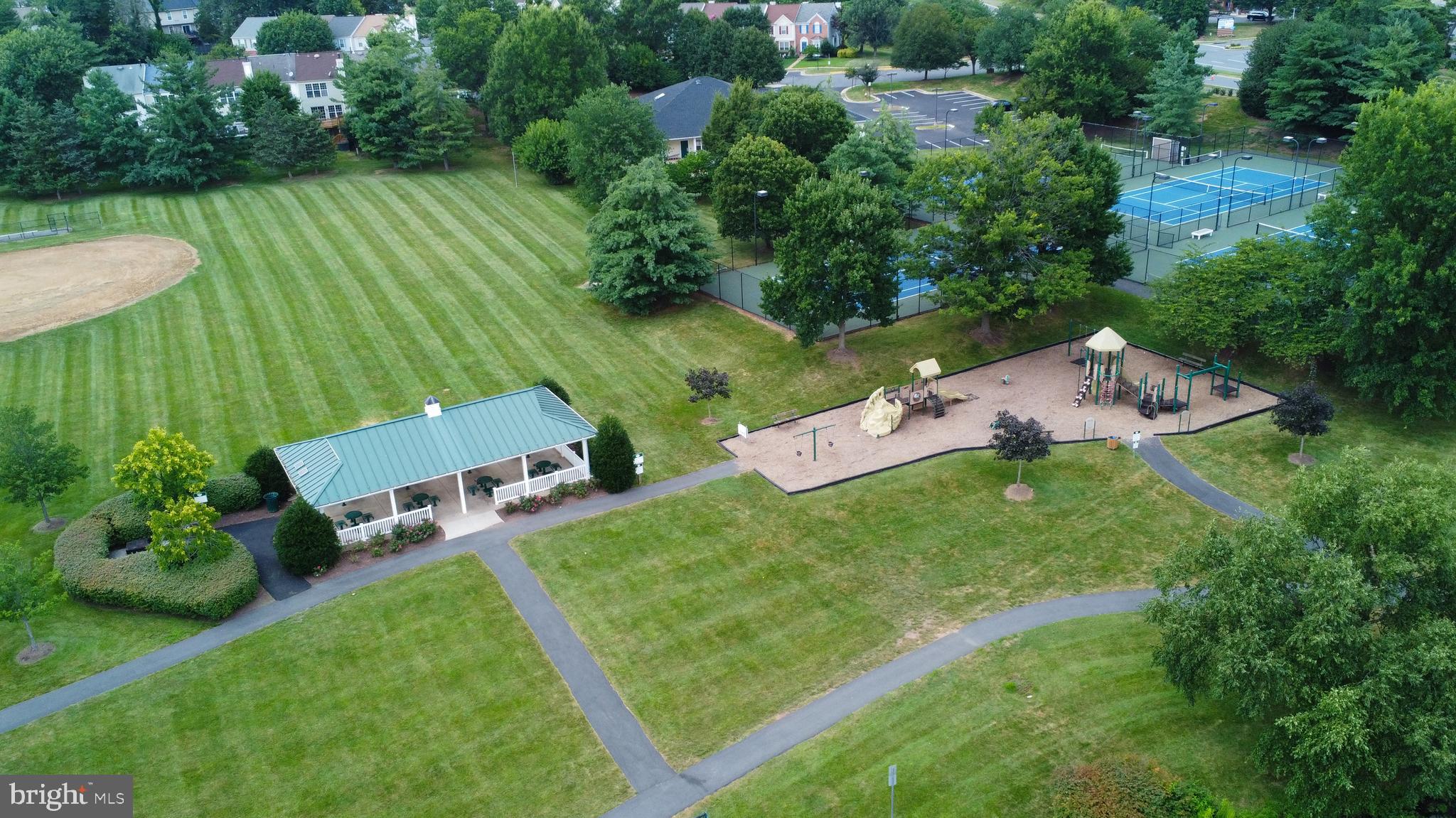 21116 Winding Brook Sq