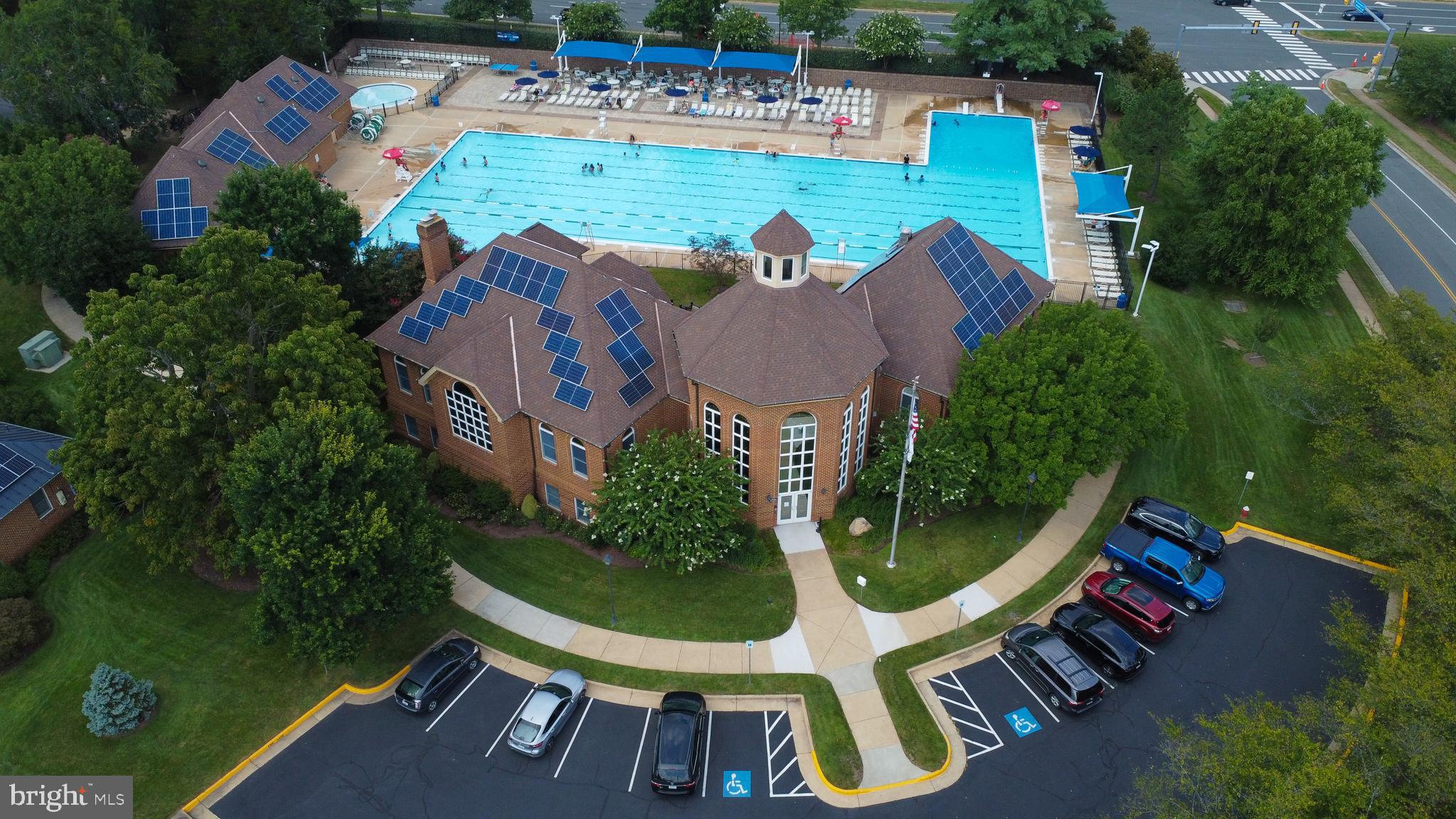 21116 Winding Brook Sq