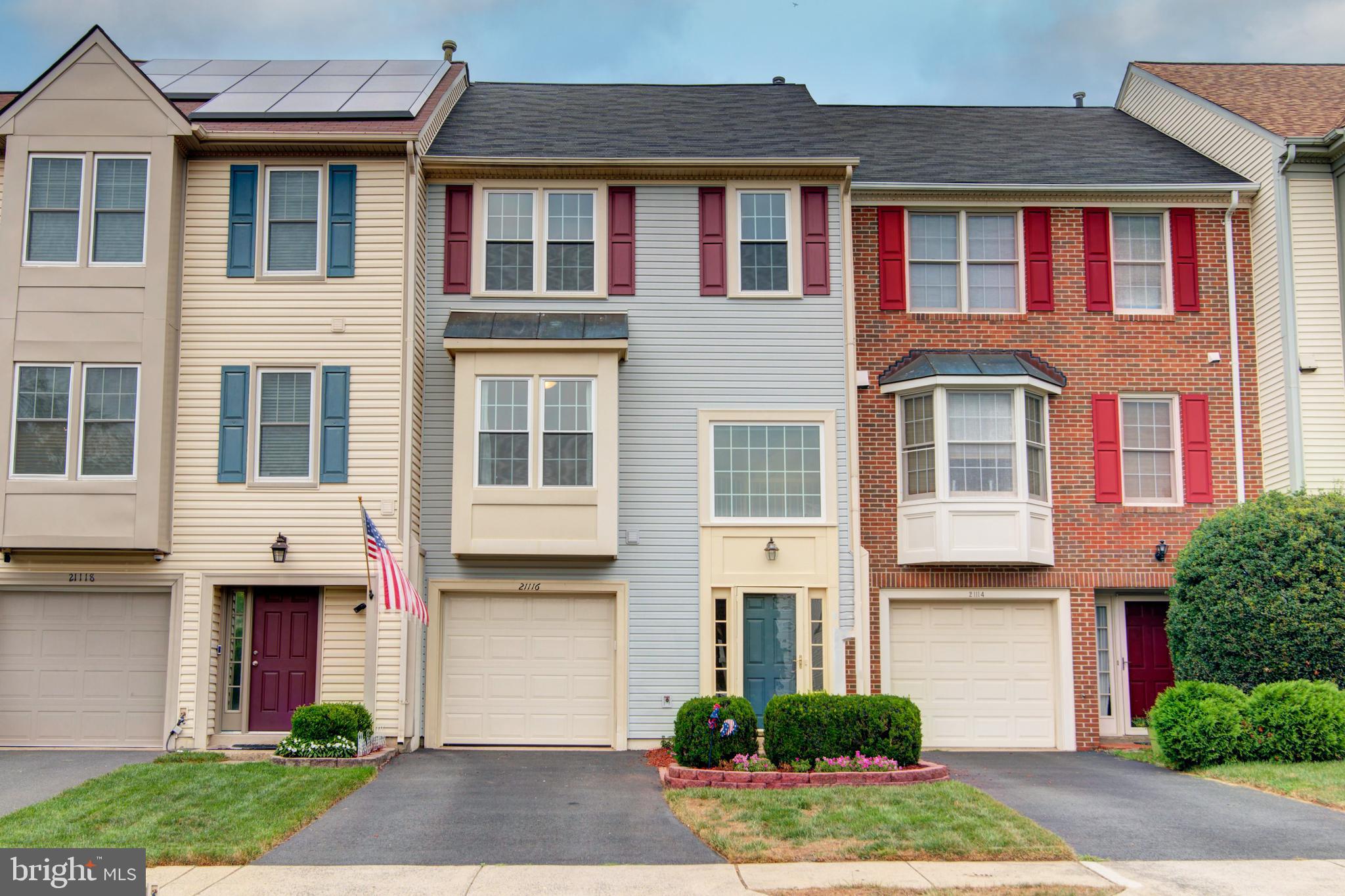 21116 Winding Brook Sq