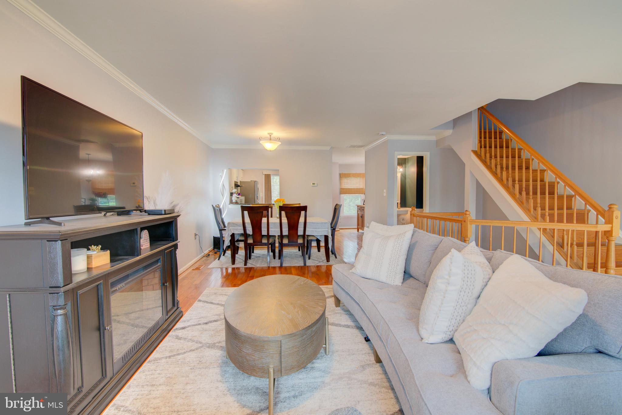 21116 Winding Brook Sq