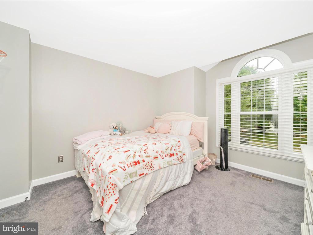 19025 Snowberry Ct
