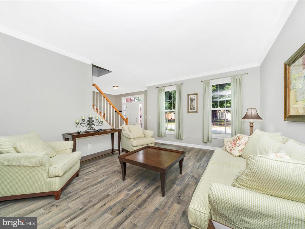 19025 Snowberry Ct