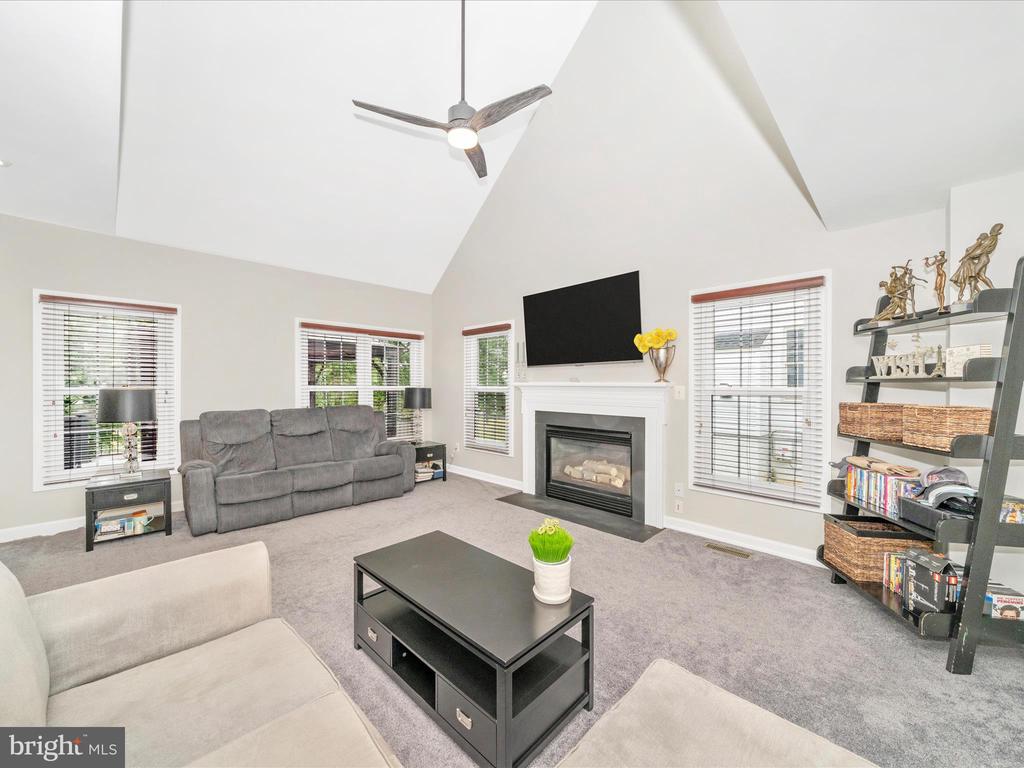 19025 Snowberry Ct