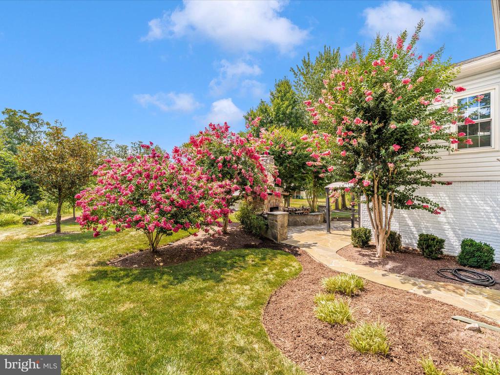 19025 Snowberry Ct