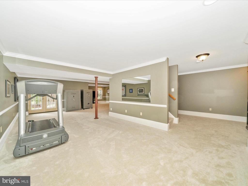 19025 Snowberry Ct