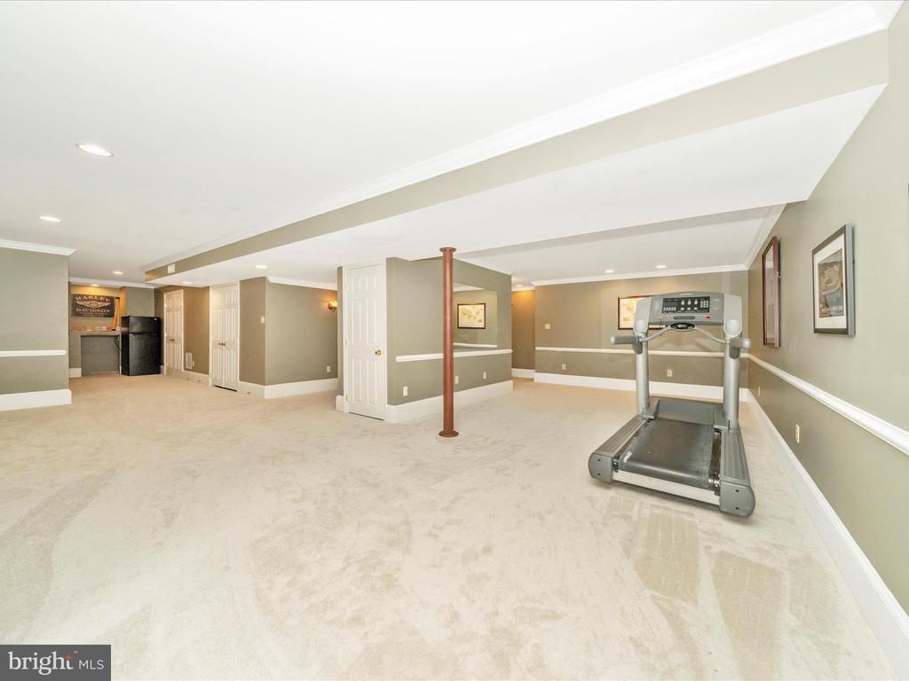 19025 Snowberry Ct