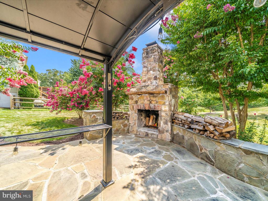 19025 Snowberry Ct